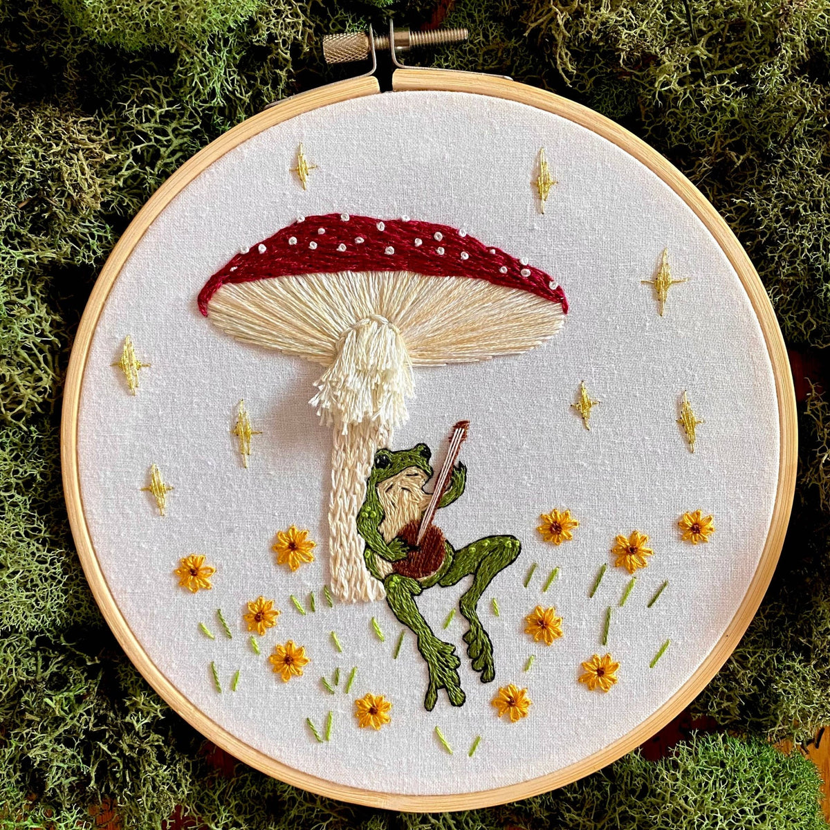 6" Beginner Toadstool Serenade Frog & Mushroom DIY Embroidery Kit - Shop at Persephone's Hearth