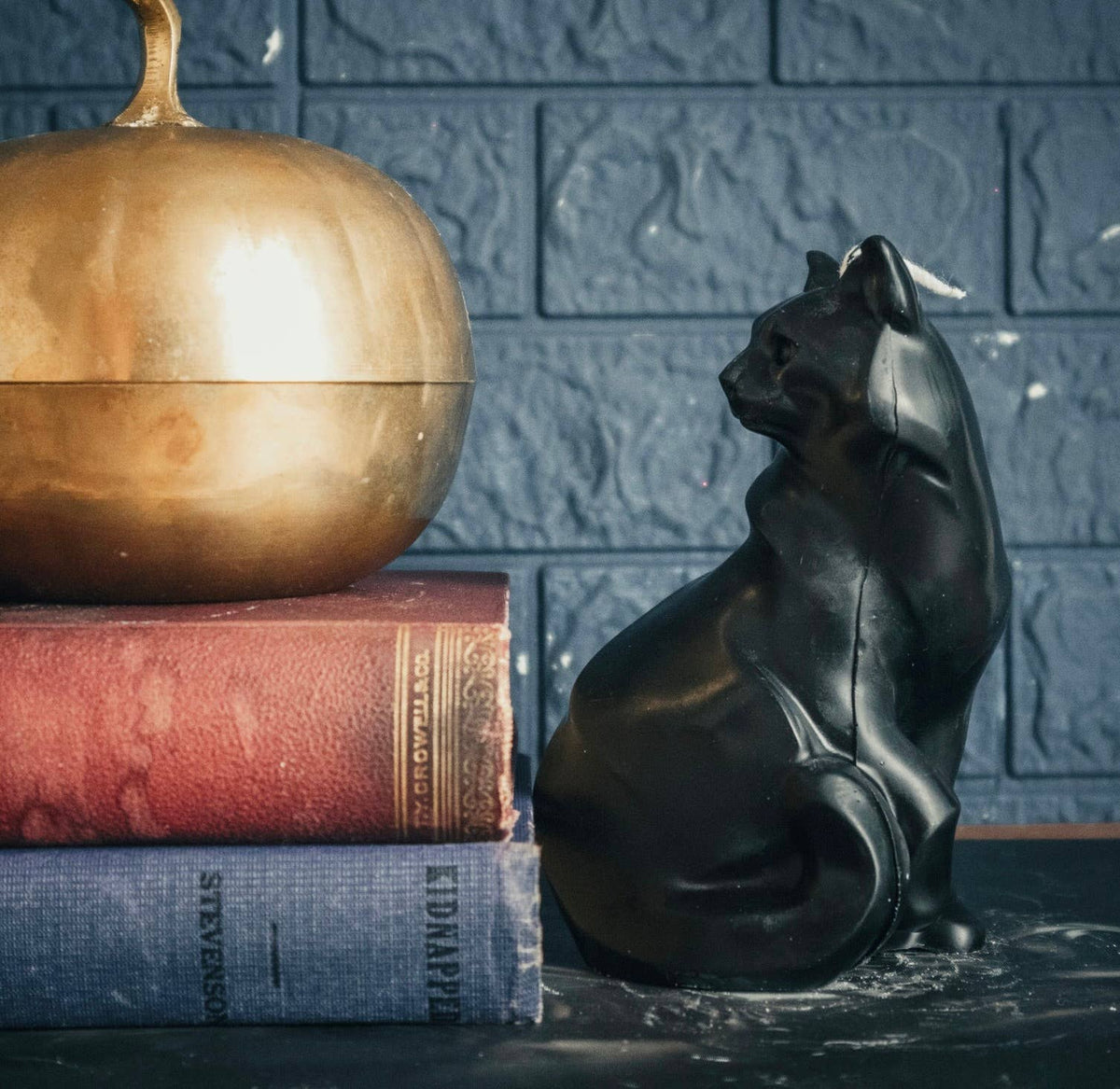 A Pleasant Thought BLACK CAT CANDLE | PILLAR