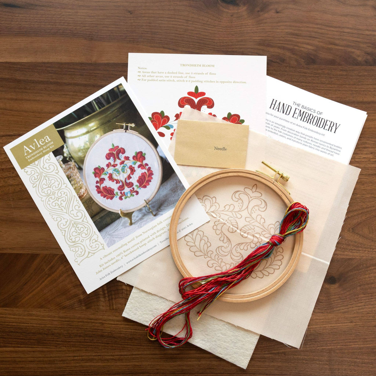 Avlea Folk Embroidery 'NEW! Trondheim Bloom embroidery hoop kit