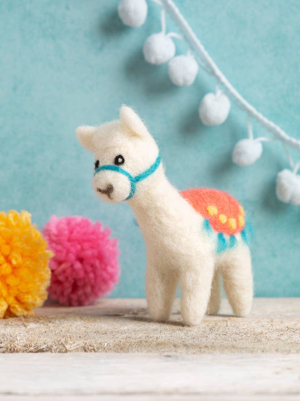Beginner Mini Alpaca Needle Felting Craft Kit - Shop at Persephone's Hearth