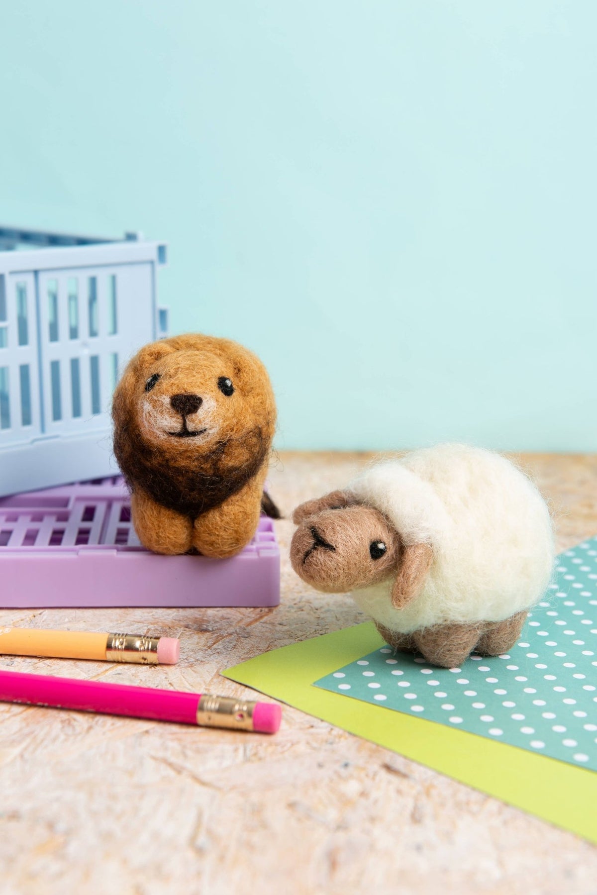Beginner Mini Lion Needle Felting Craft Kit - Shop at Persephone's Hearth