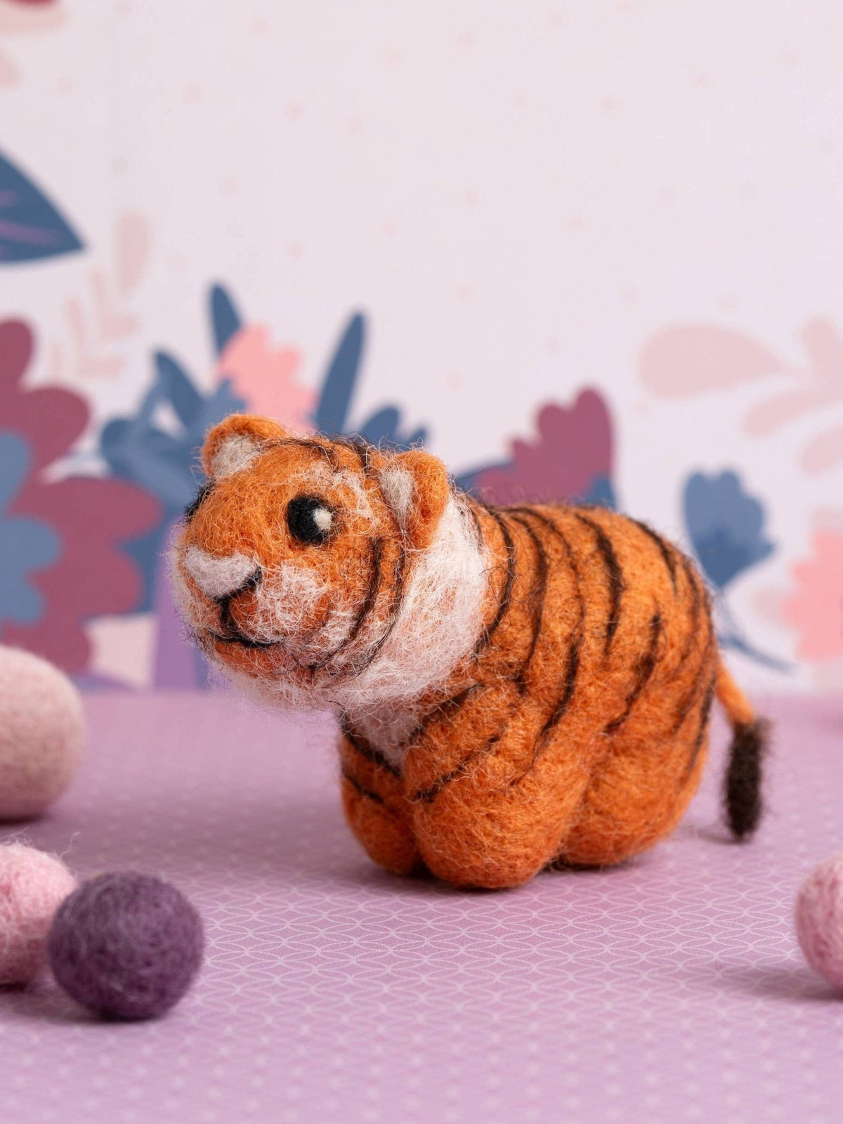 Beginner Mini Tiger Needle Felting Craft Kit - Shop at Persephone's Hearth