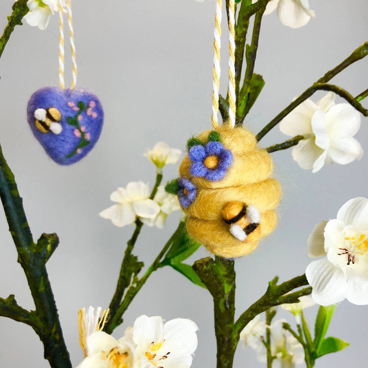 Beginner Springtime Ornaments Needle Felting Kit - Shop at Persephone's Hearth
