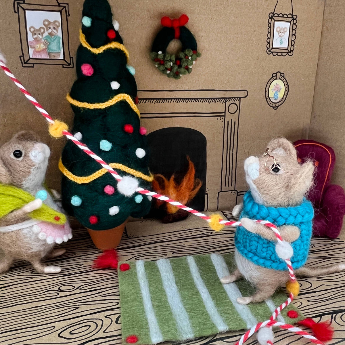 Bergin & Bath Needle Felting Kit *Pre-order* Deluxe Christmas Mouse Advent Calendar Needle Felting Kit