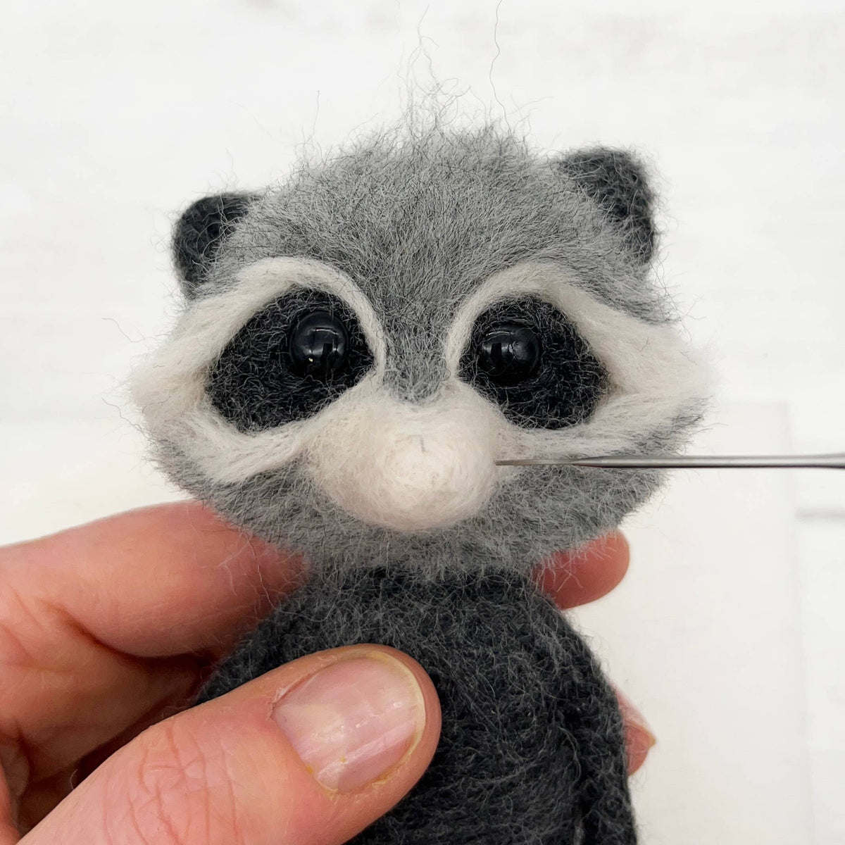 Bergin & Bath Needle Felting Kit Racoon Needle Felting Kit