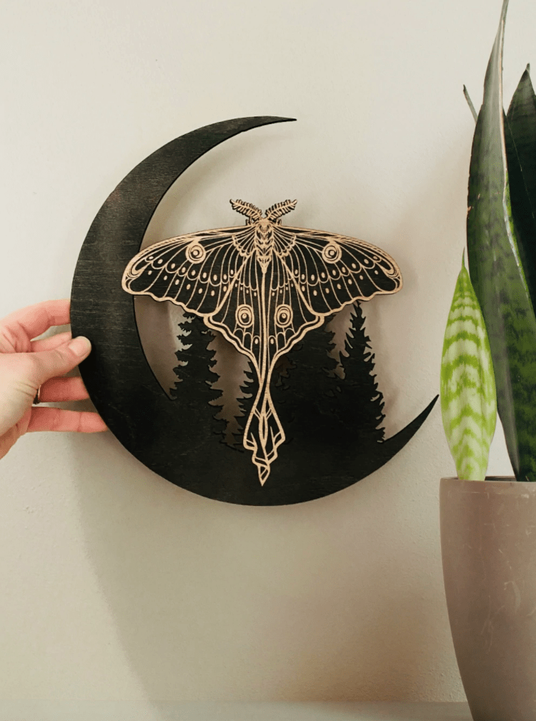 CSAcreative Engraved Wood Hanging Luna Moth Wall Hanging