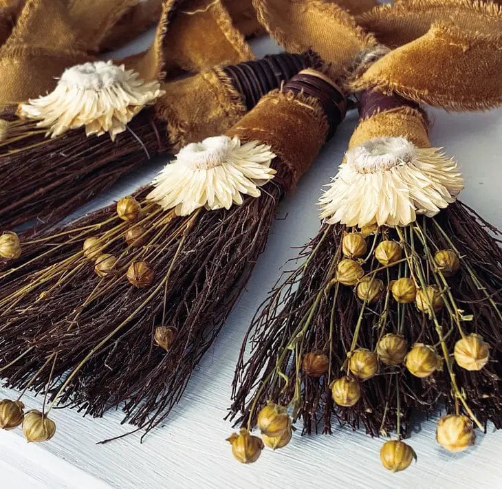 Fragrant Mini Strawflower Cinnamon Broom - Shop at Persephone's Hearth