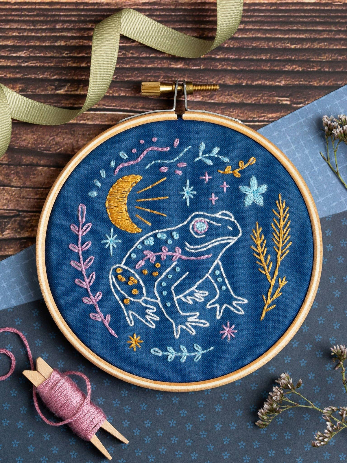 Hawthorn Handmade Embroidery Kit 4" Beginner Celestial Frog Embroidery Kit
