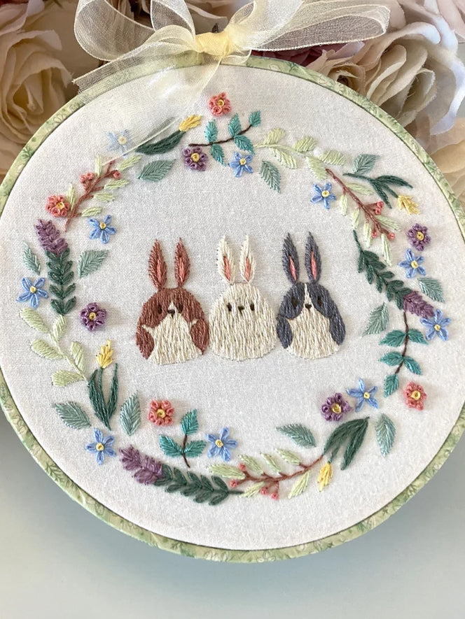 6" Beginner Botanical Bunnies Embroidery Kit