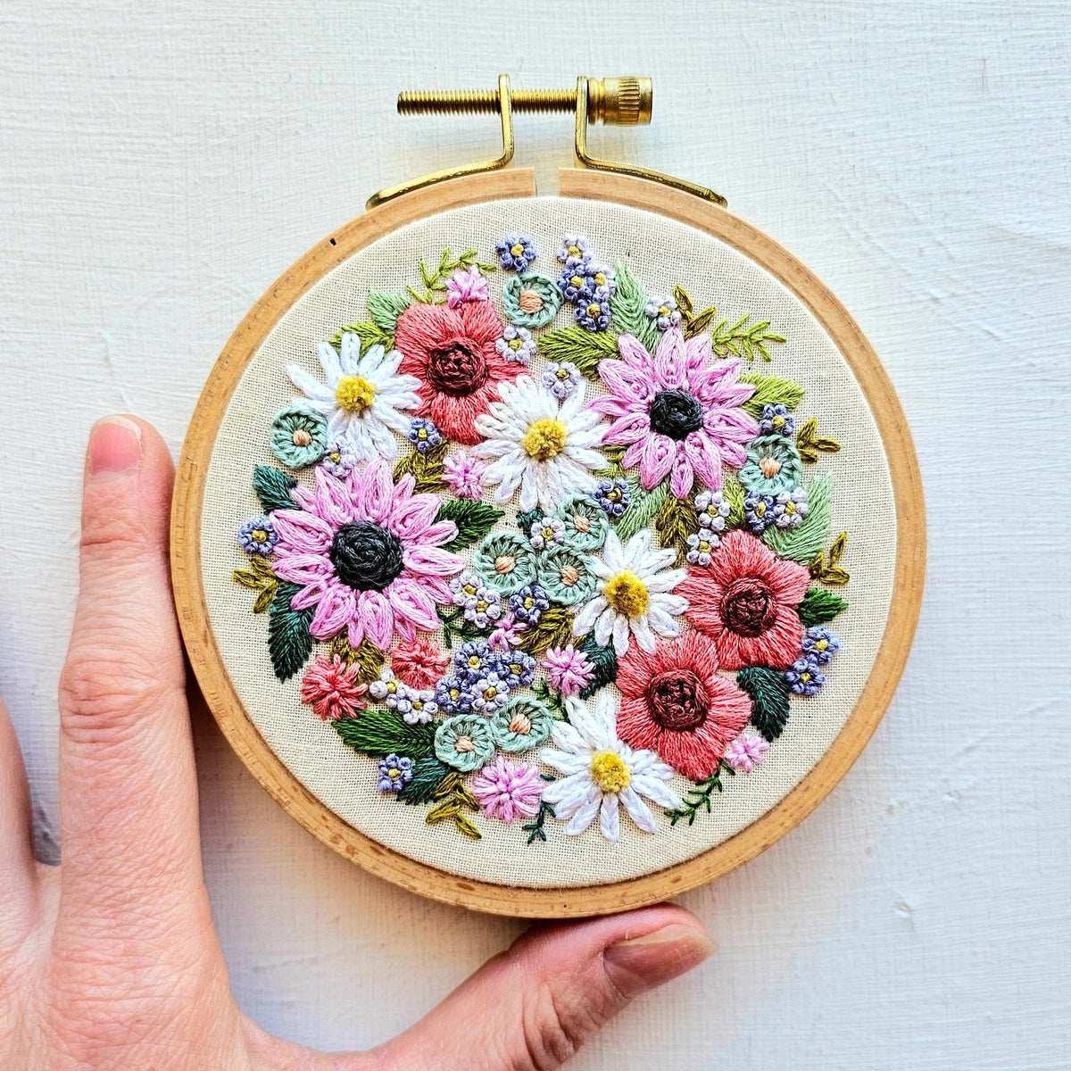 Jessica Long Embroidery Embroidery Kit 4" Beginner Wildflower Sampler Embroidery Kit