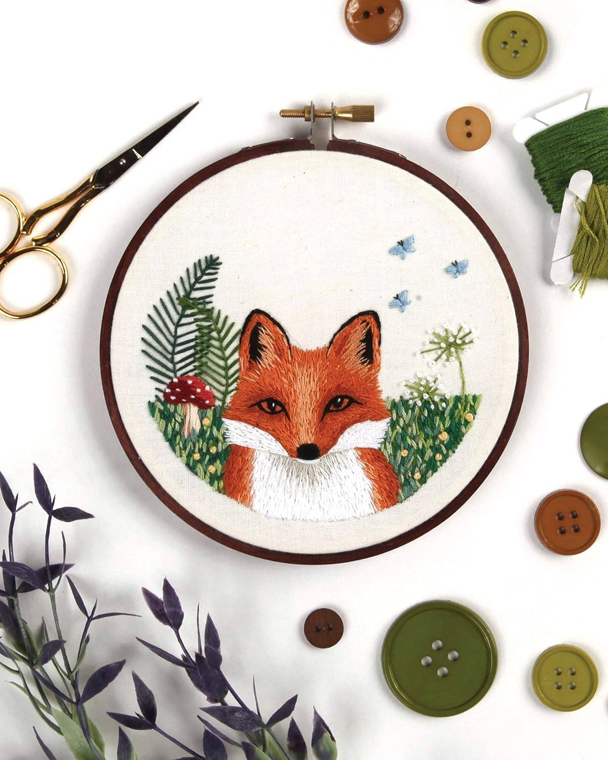 Jessica Long's Animal Embroidery Workbook - Step - by - Step Techniques (Paperback) - Shop at Persephone's Hearth