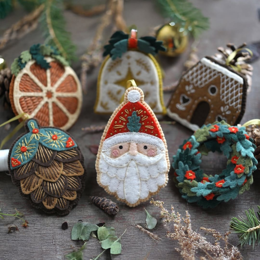 Kiriki Press Embroidery Kit *Limited December Pre-Order* Santa Ornament Embroidery Felt Kit