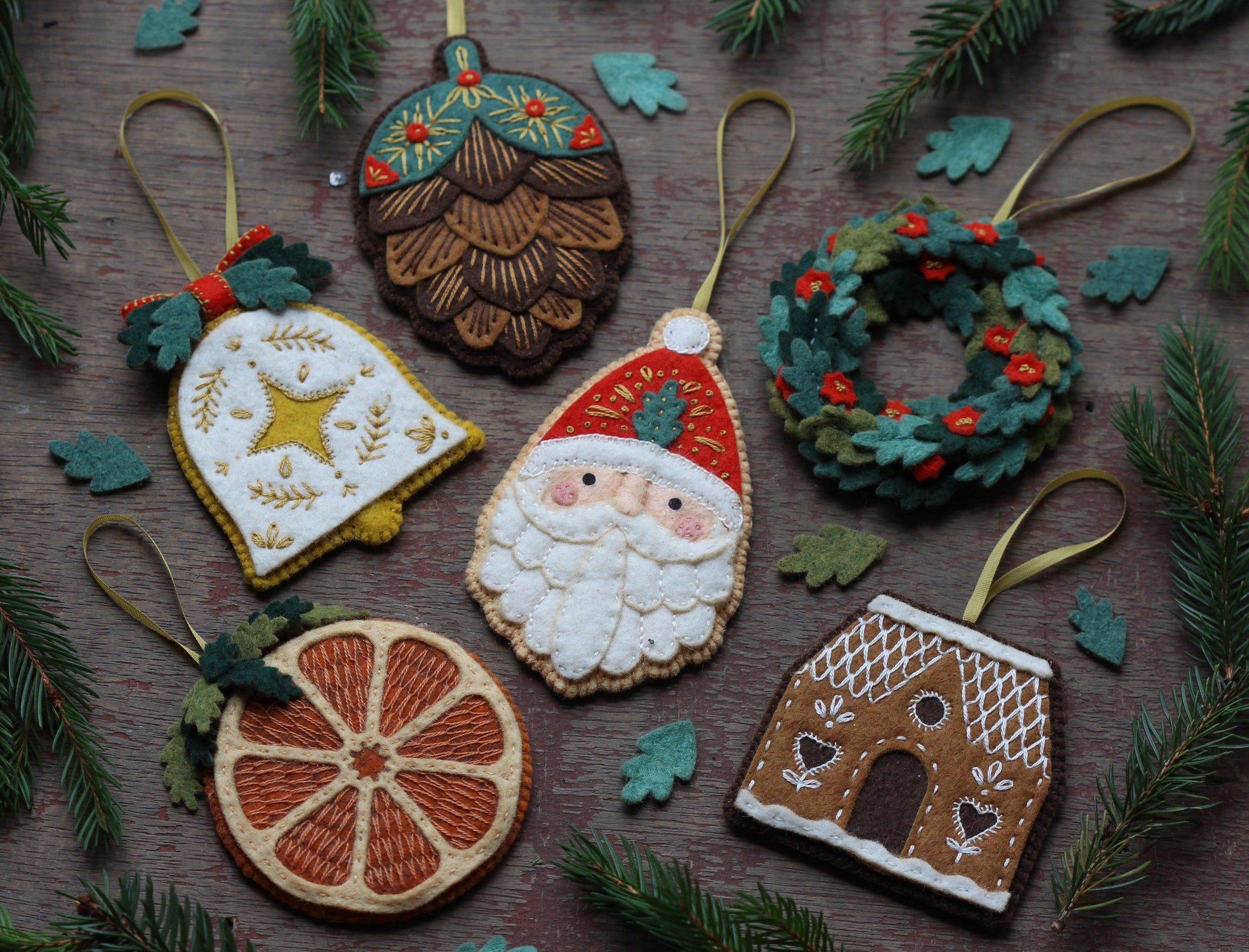 Kiriki Press Embroidery Kit *Limited December Pre-Order* Santa Ornament Embroidery Felt Kit