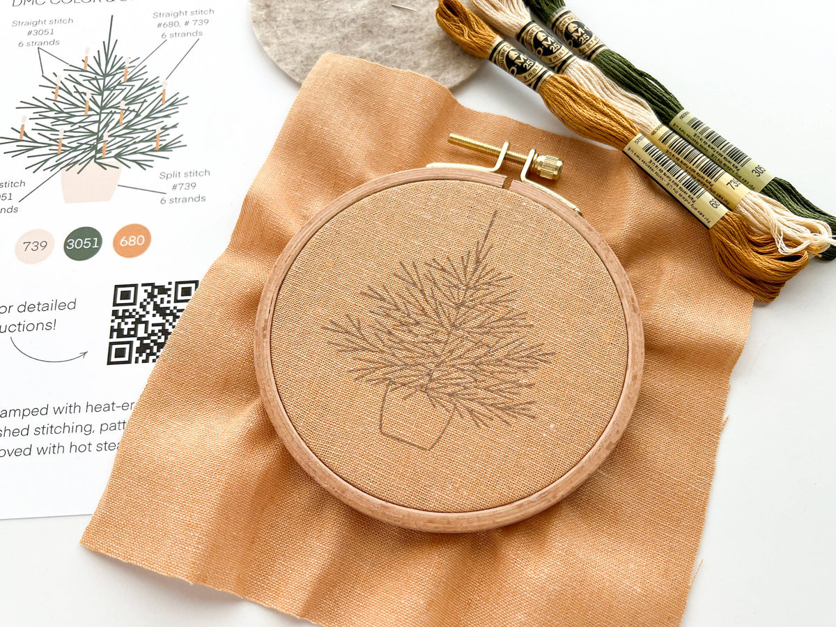 Matryoshka Doll Shop Christmas tree embroidery kit, beginner embroidery DIY kit