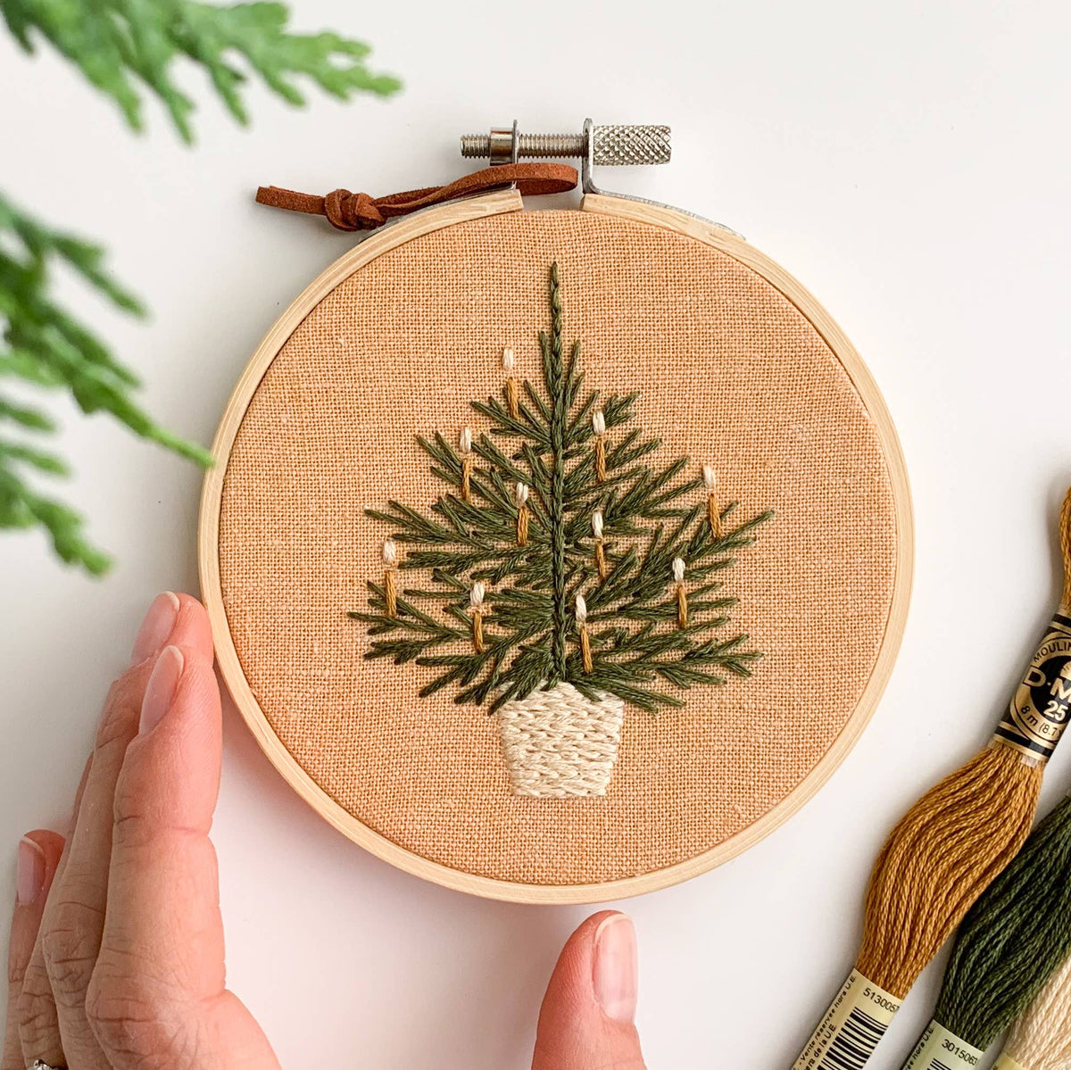 Matryoshka Doll Shop Christmas tree embroidery kit, beginner embroidery DIY kit