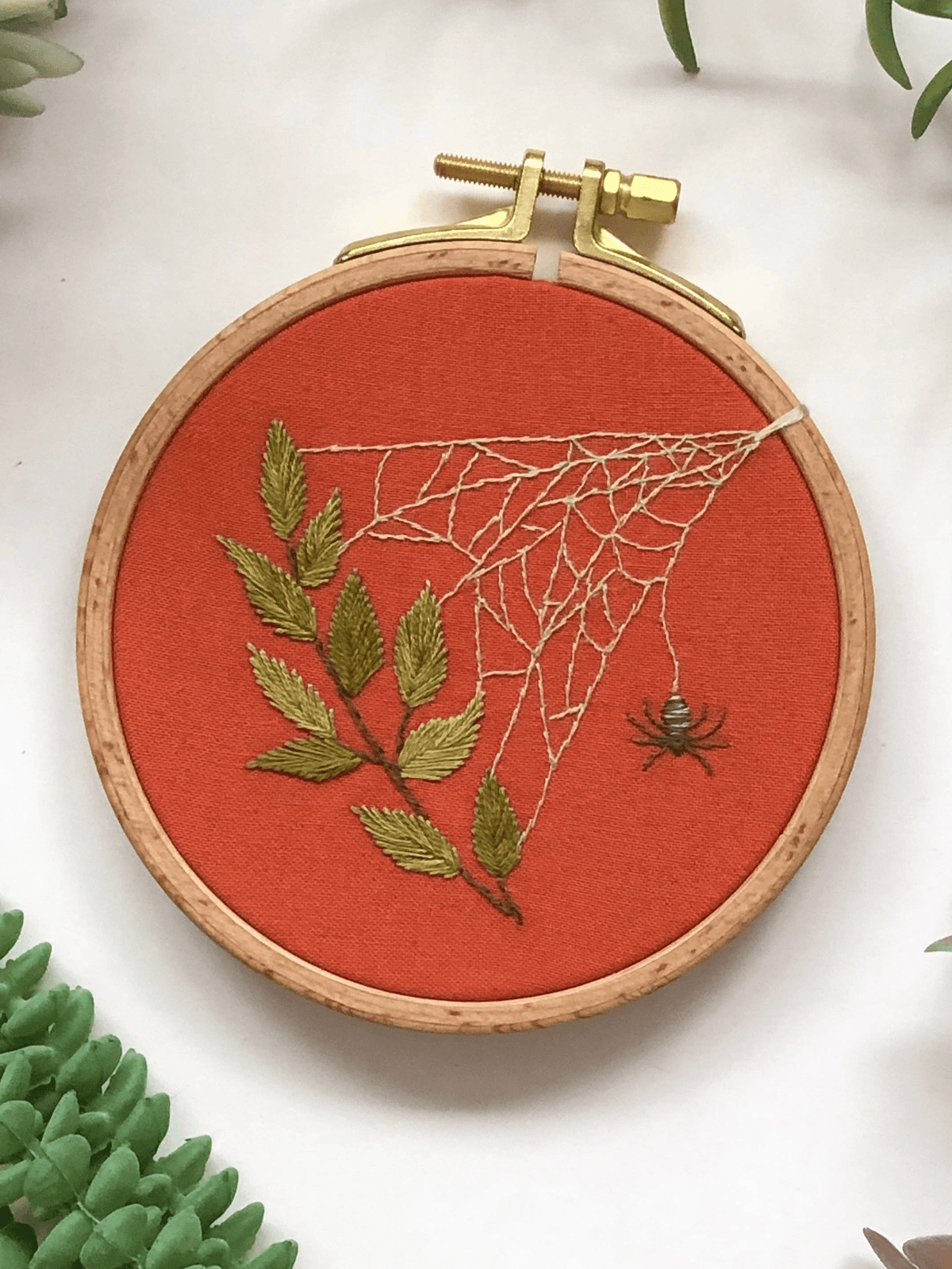 MCreativeJ Embroidery Kit 4" Beginner Spider's Web Embroidery Kit