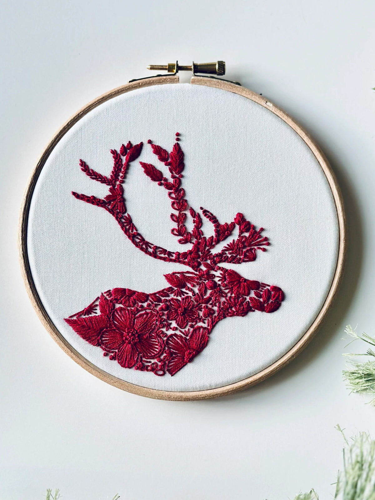 Nest Embirdery Embroidery Kit 6" Beginner Bloomin' Antlers Embroidery Kit