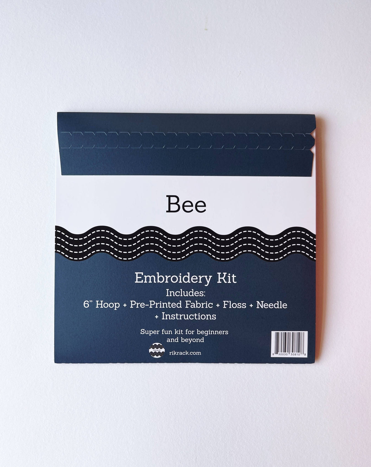 Rikrack Embroidery Kit 6" Beginner Bee Embroidery Kit